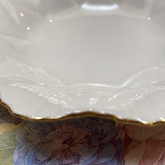 Vintage Shelley Fine Bone China White/gold trim Trinket dish - 4 1/2” x 1” - Picture 6 of 6